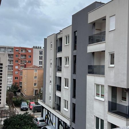 Apartments Holiday Budva Exterior foto