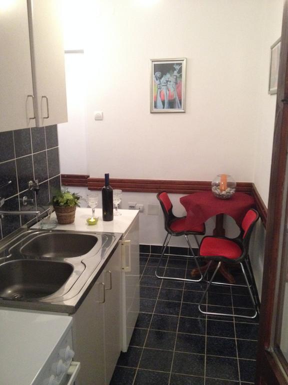Apartments Holiday Budva Habitación foto