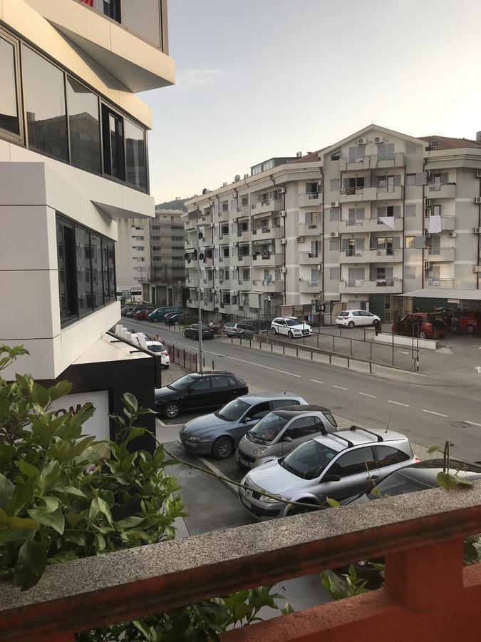 Apartments Holiday Budva Exterior foto